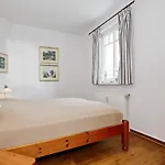 Ulmenschloesschen 10