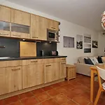 Ulmenschloesschen 10